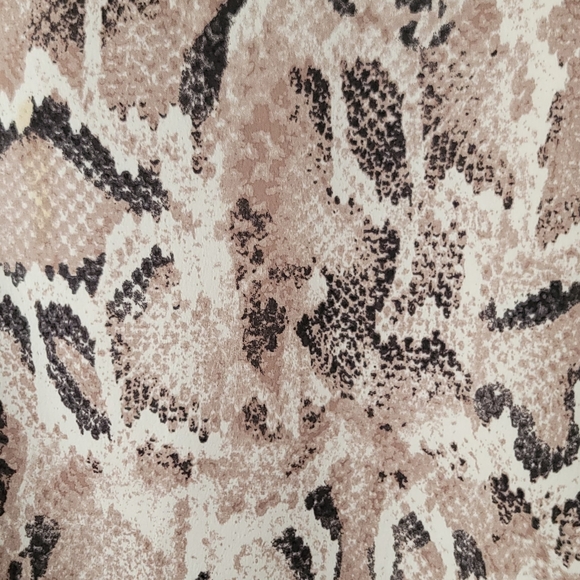 Dynamite Snakeprint Dress w/Sweetheart Neckline and Ruffle Hem - Picture 10 of 15